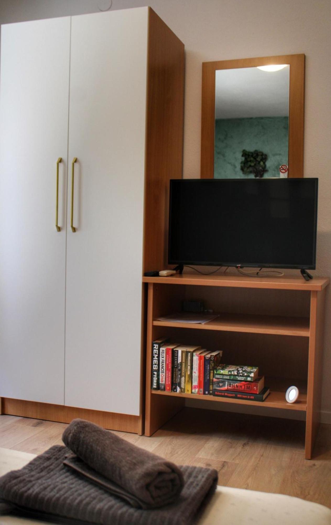 Studio Laura-Spacious Studio On The Main Beach Makarska Luaran gambar