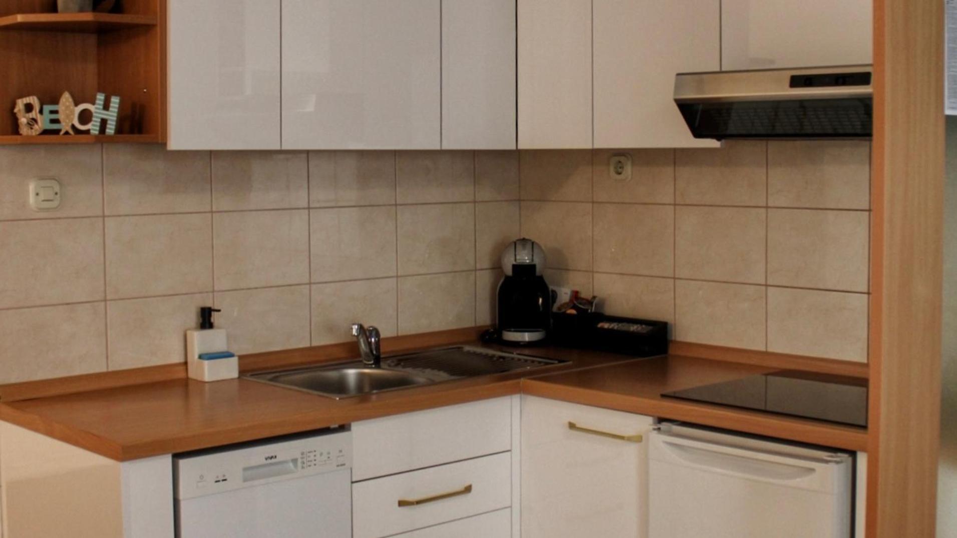 Studio Laura-Spacious Studio On The Main Beach Makarska Luaran gambar