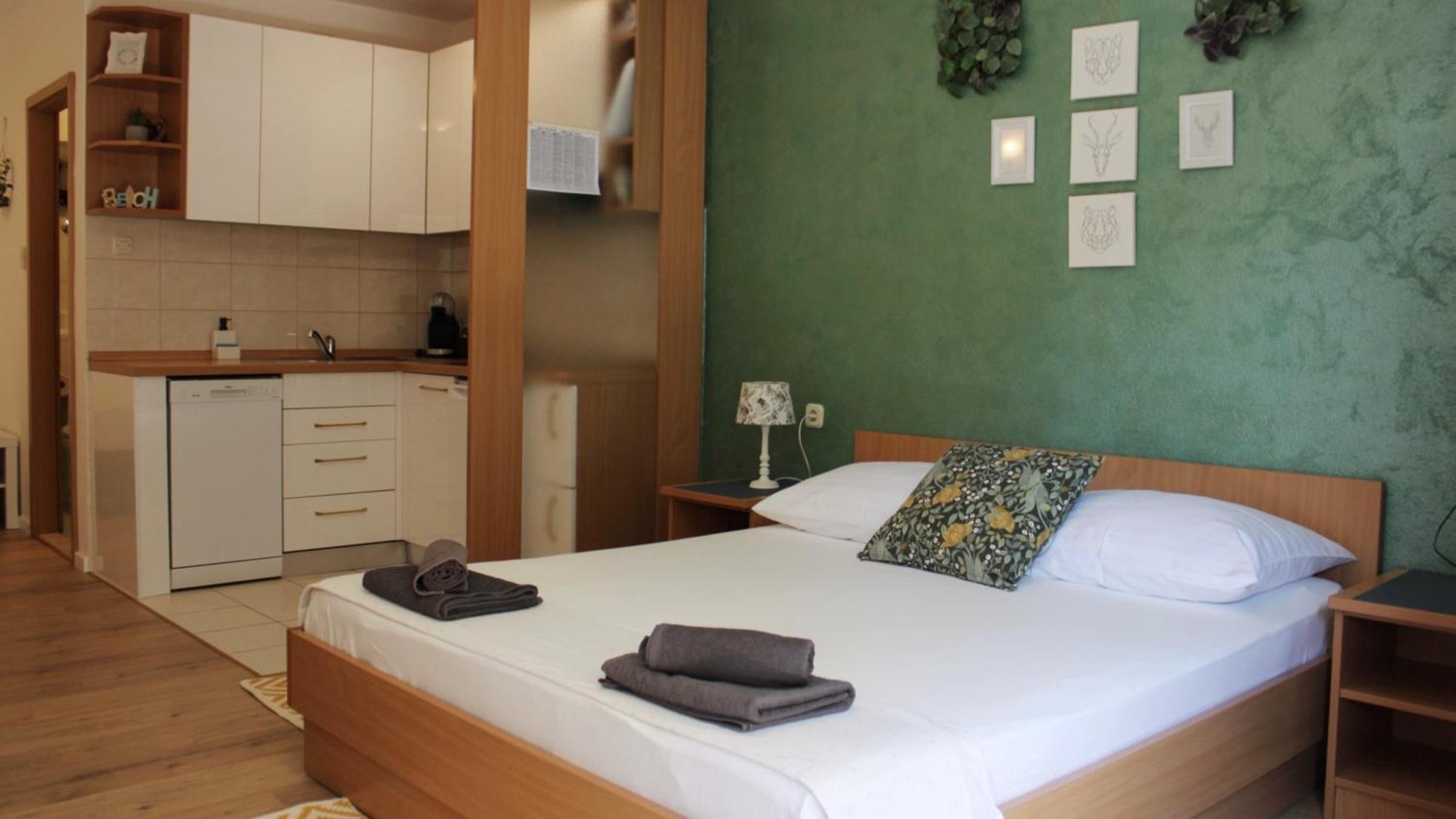 Studio Laura-Spacious Studio On The Main Beach Makarska Luaran gambar