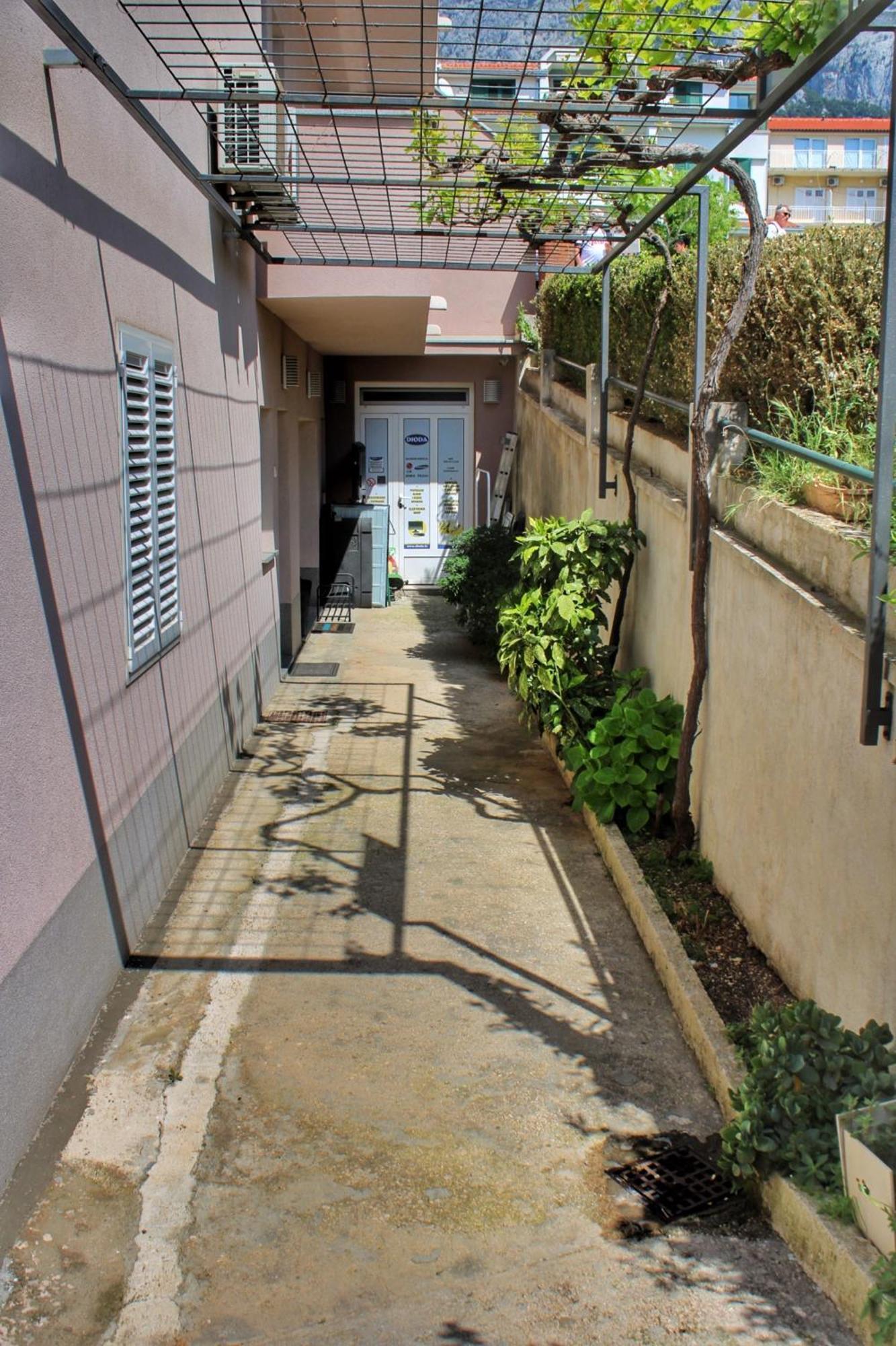 Studio Laura-Spacious Studio On The Main Beach Makarska Luaran gambar