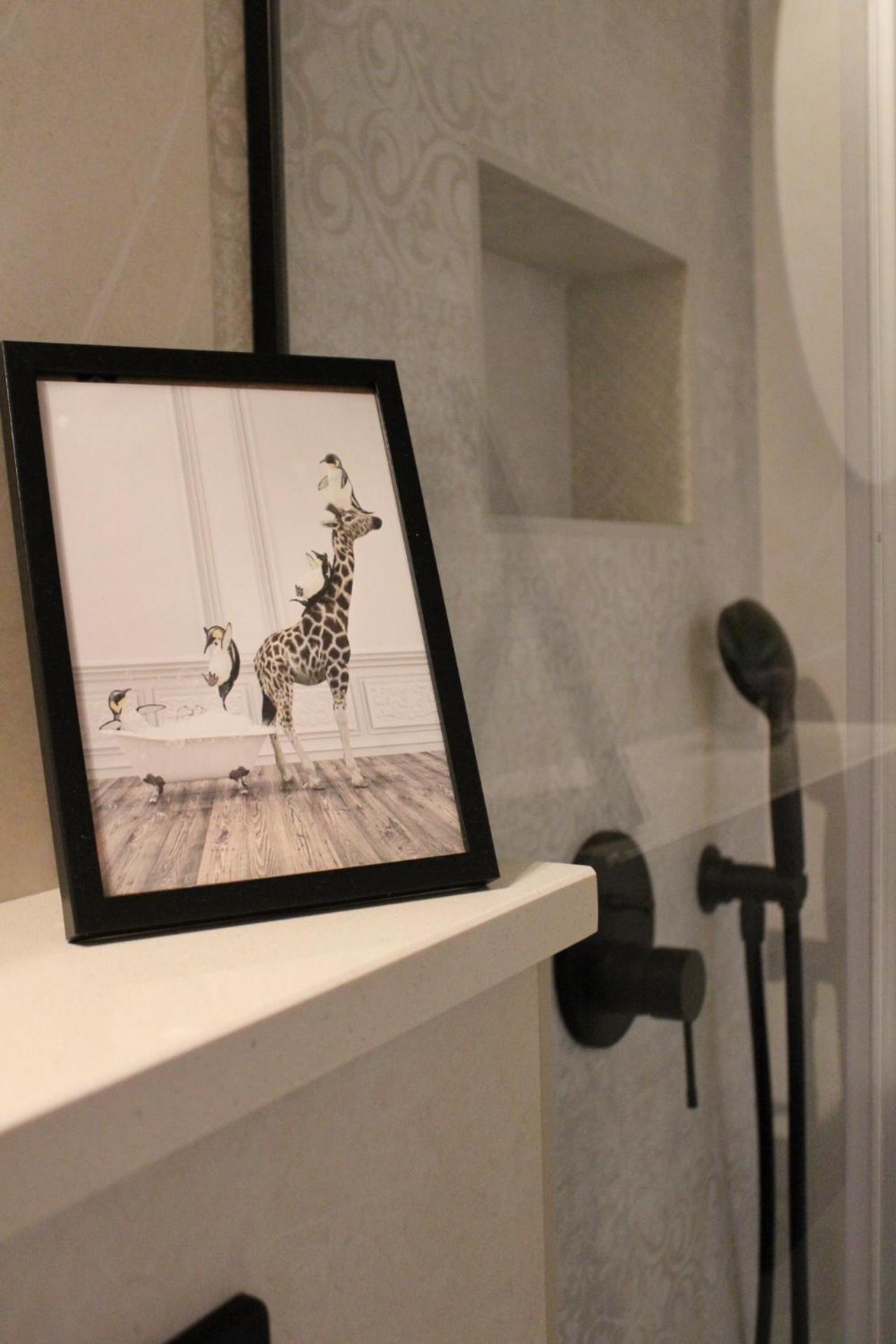 Studio Laura-Spacious Studio On The Main Beach Makarska Luaran gambar